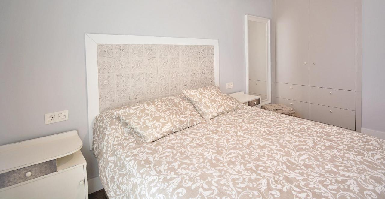 Galihost - Apartamentos Mamuela Ribadumia Εξωτερικό φωτογραφία