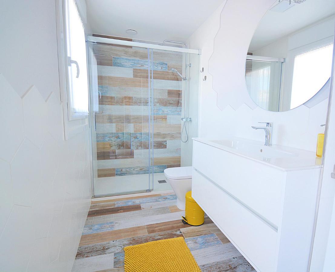 Galihost - Apartamentos Mamuela Ribadumia Εξωτερικό φωτογραφία