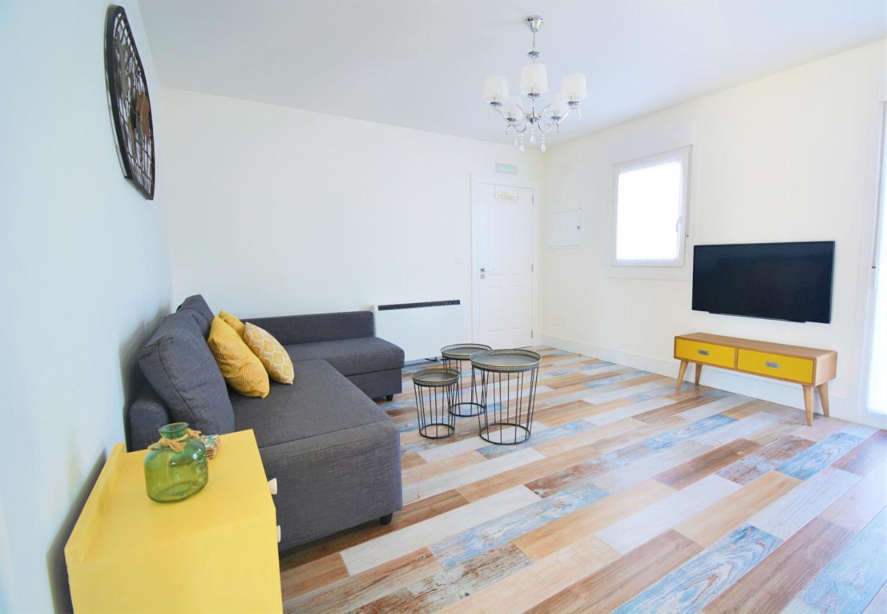 Galihost - Apartamentos Mamuela Ribadumia Εξωτερικό φωτογραφία