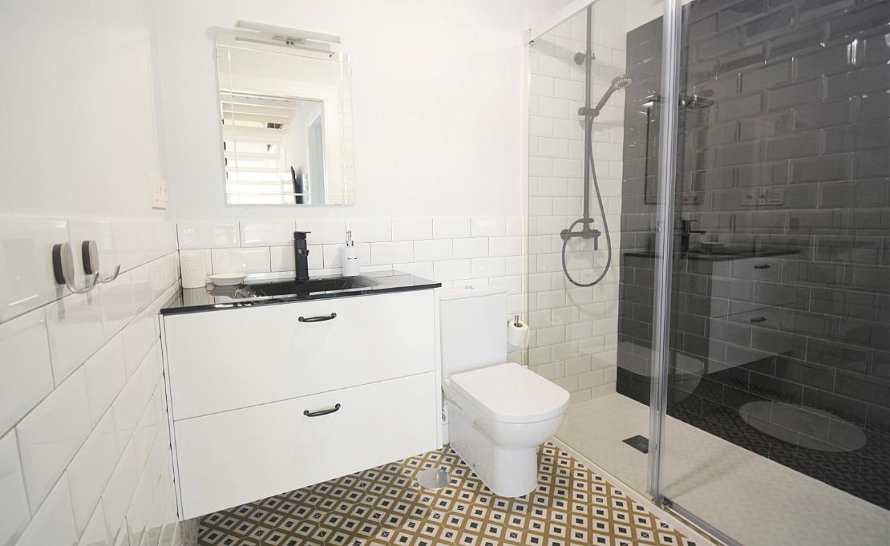 Galihost - Apartamentos Mamuela Ribadumia Εξωτερικό φωτογραφία