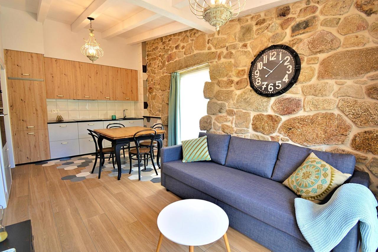 Galihost - Apartamentos Mamuela Ribadumia Εξωτερικό φωτογραφία