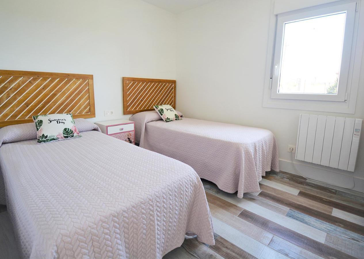 Galihost - Apartamentos Mamuela Ribadumia Εξωτερικό φωτογραφία